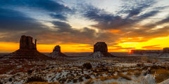 Monument Valley Mittens sunburst