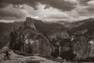 Black and white photo of Yosemite's landscape and Yosemite Falls california, photos,  prints,