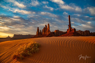 Ripples in the sand leading up to the totems in Monument Valley, Arizona.and Desert Photo Print