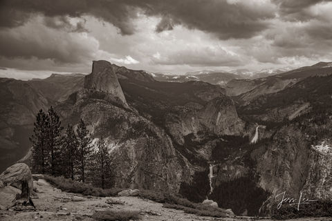 Black and white photo of Yosemite's landscape and Yosemite Falls california, photos,  prints,