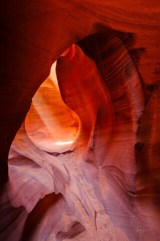 slot canyon, Antelope Canyon, light beams,