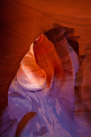 slot canyon, Antelope Canyon, light beams,