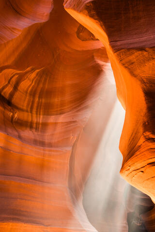 slot canyon, Antelope Canyon, light beams,
