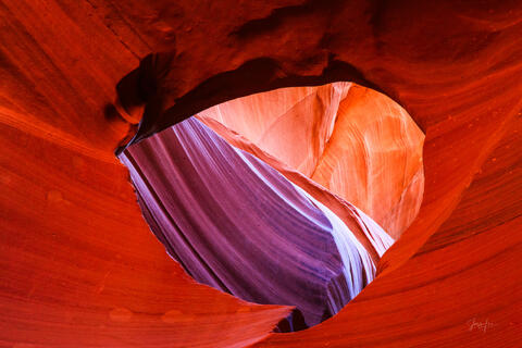 slot canyon, Antelope Canyon, light beams,