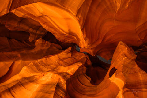 slot canyon, Antelope Canyon, light beams,