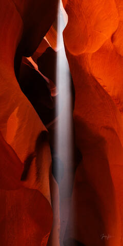 slot canyon, Antelope Canyon, light beams,
