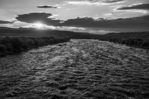 3 dollar sunset- Black&White