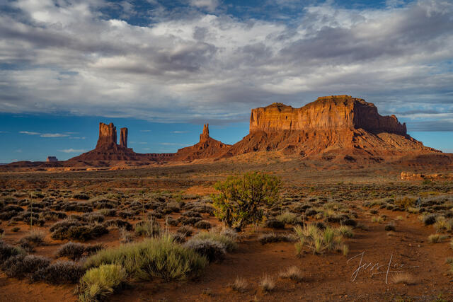 Rain Clouds over Utah buttes and Mesa.