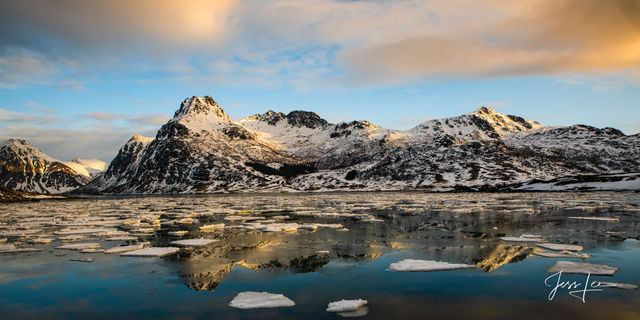 Icy Reflection | Norway