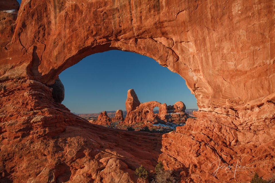 Turret Arch in the eye. print