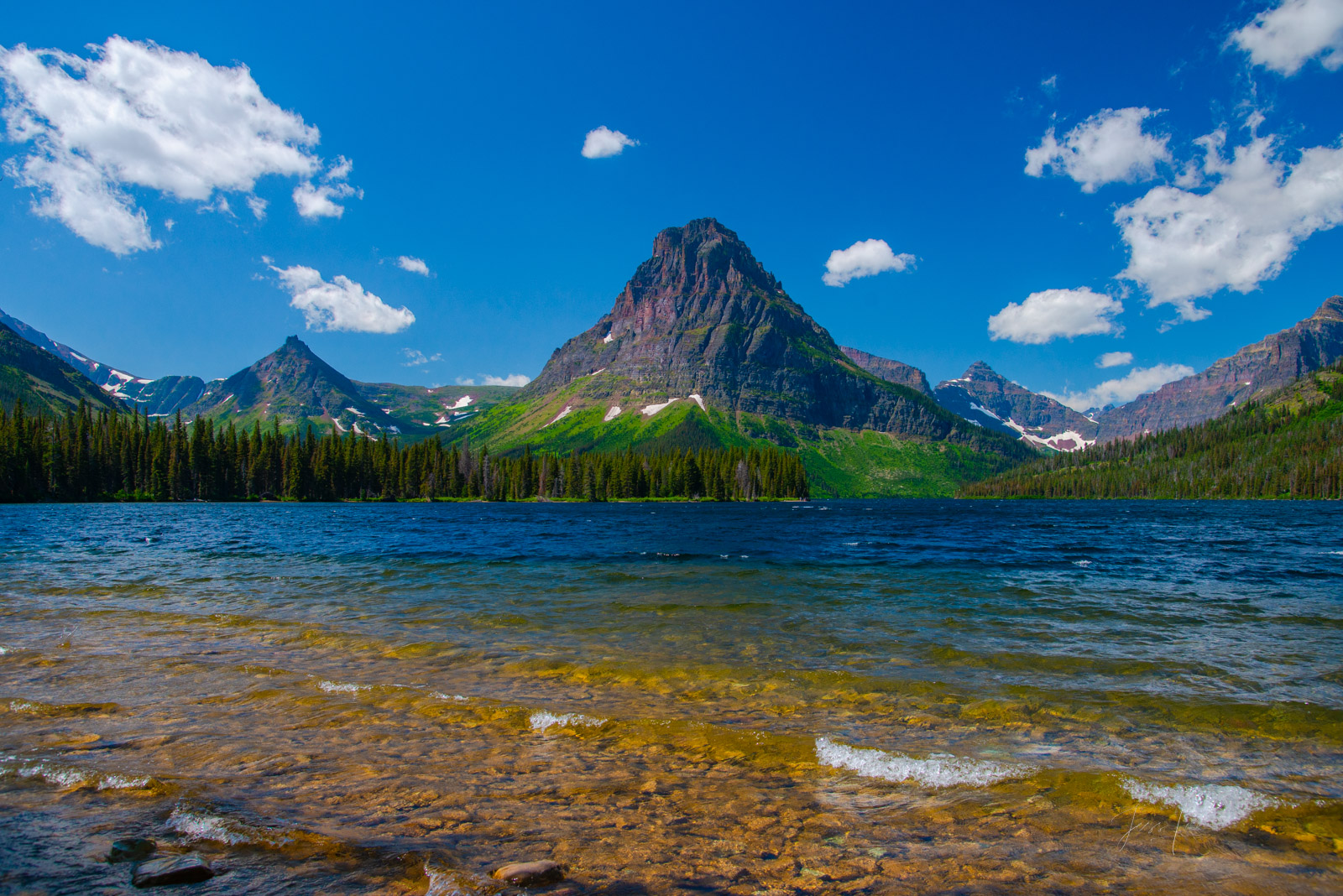 Picture of Glacier National Park Lake.